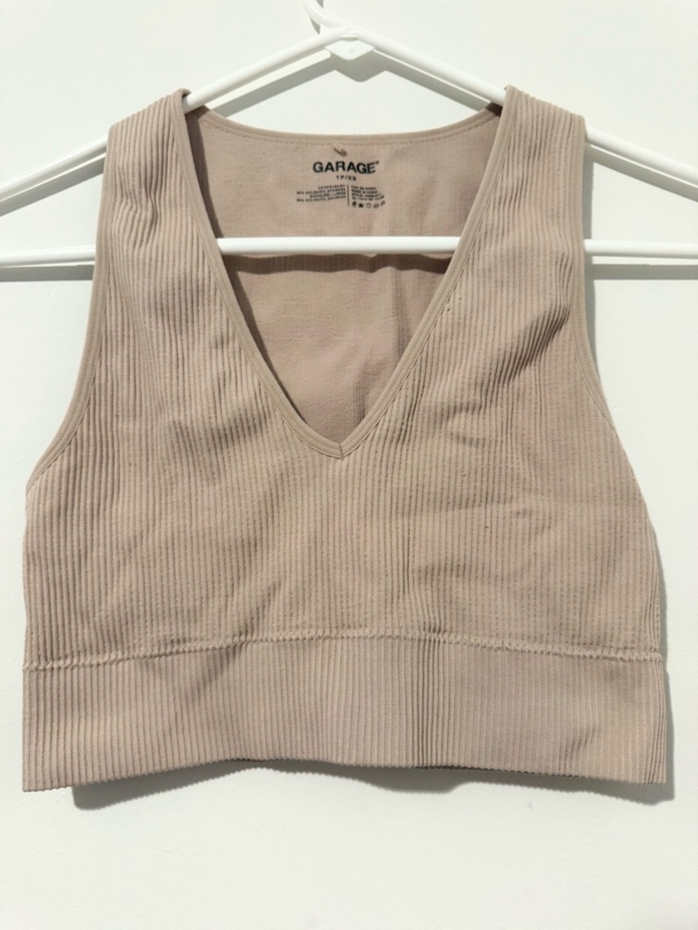 Garage Seamless Plunge Crop Top
